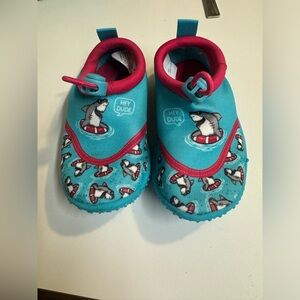 Toddler Water shoes size 5/6